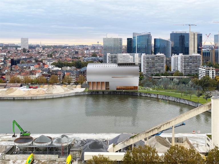 Simulation du futur bâtiment, vu depuis la rive opposée du bassin Vergote.  © BEL architecten - CRIT. architecten - Bureau d’études Weinand