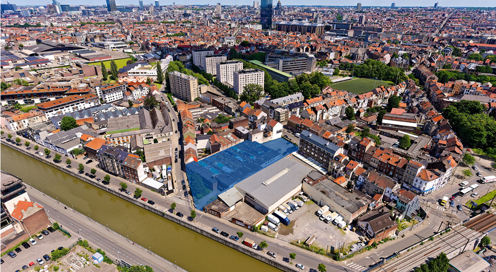 Vue aérienne du site, avec le centre-ville en arrière-plan. © sau-msi.brussels (Simon Schmitt - www.globalview.be)